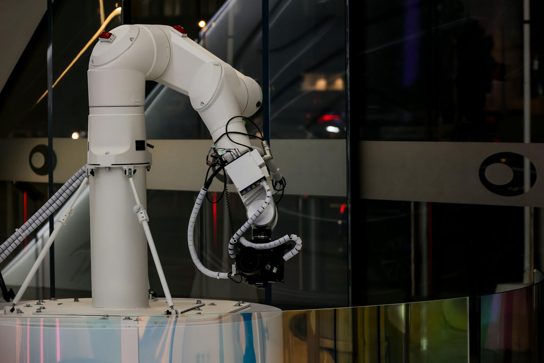 How to preserve service levels while introducing AI into existing operations